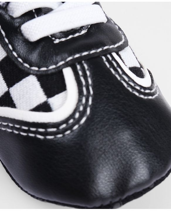 Cute Walk by Babyhug Booties With Velcro Closure & Checks Print - Brown