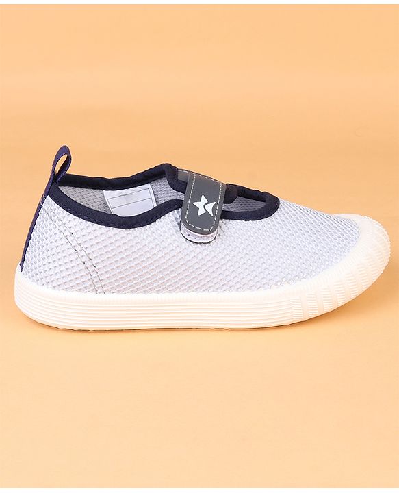Cute Walk by Babyhug Velcro Closure Solid Casual Shoes - Grey