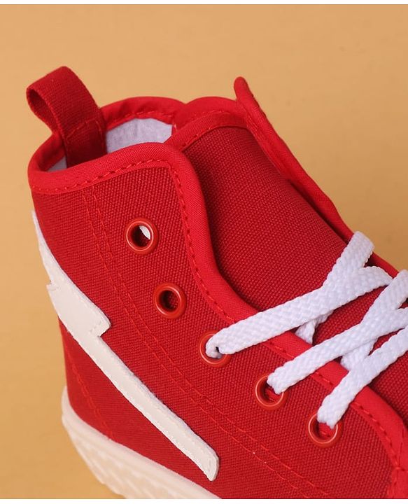 Cute Walk by Babyhug Solid Colour Casual Shoes - Red