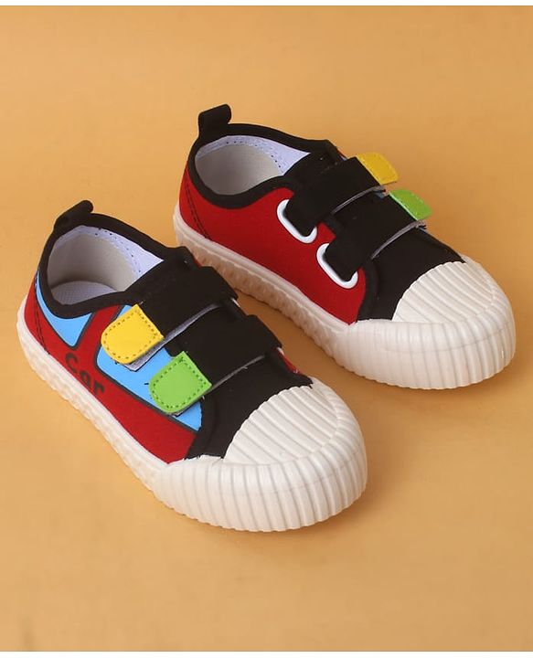 Cute Walk by Babyhug Casual Shoes with Velcro Closure And  Color Block Detailing - Black & Yellow