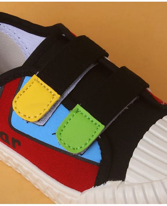 Cute Walk by Babyhug Casual Shoes with Velcro Closure And  Color Block Detailing - Black & Yellow