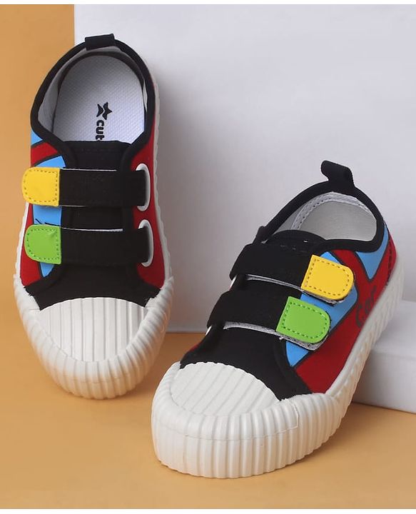 Cute Walk by Babyhug Casual Shoes with Velcro Closure And  Color Block Detailing - Black & Yellow