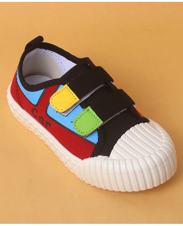 Cute Walk by Babyhug Casual Shoes with Velcro Closure And  Color Block Detailing - Black & Yellow