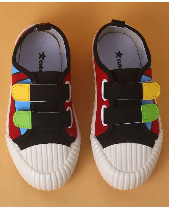 Cute Walk by Babyhug Casual Shoes with Velcro Closure And  Color Block Detailing - Black & Yellow