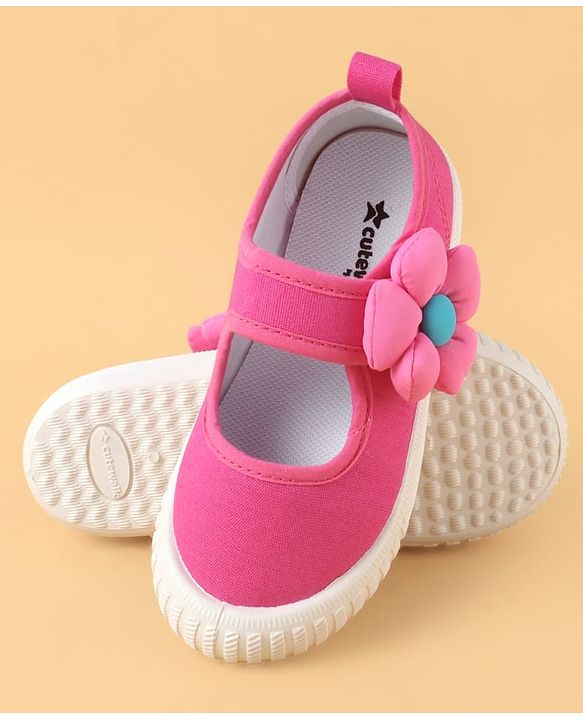 Cute Walk by Babyhug Casual Shoes with Velcro Closure & Floral Applique - Purple