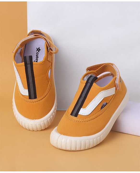 Cute Walk by Babyhug Casual Shoes with Velcro Closure And  Tape Detailing - Yellow