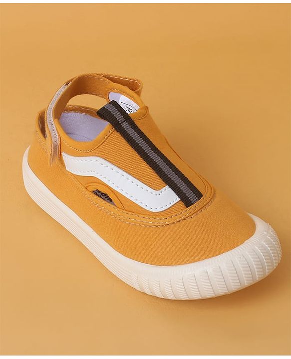 Cute Walk by Babyhug Casual Shoes with Velcro Closure And  Tape Detailing - Yellow