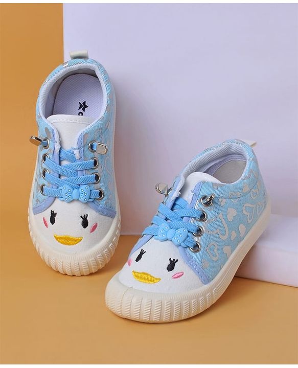 Cute Walk by Babyhug Casual Shoes with Lace Closure And Heart Print - Pink