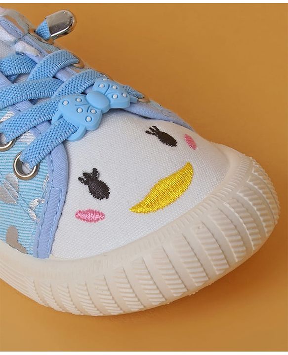 Cute Walk by Babyhug Casual Shoes with Lace Closure And Heart Print - Pink