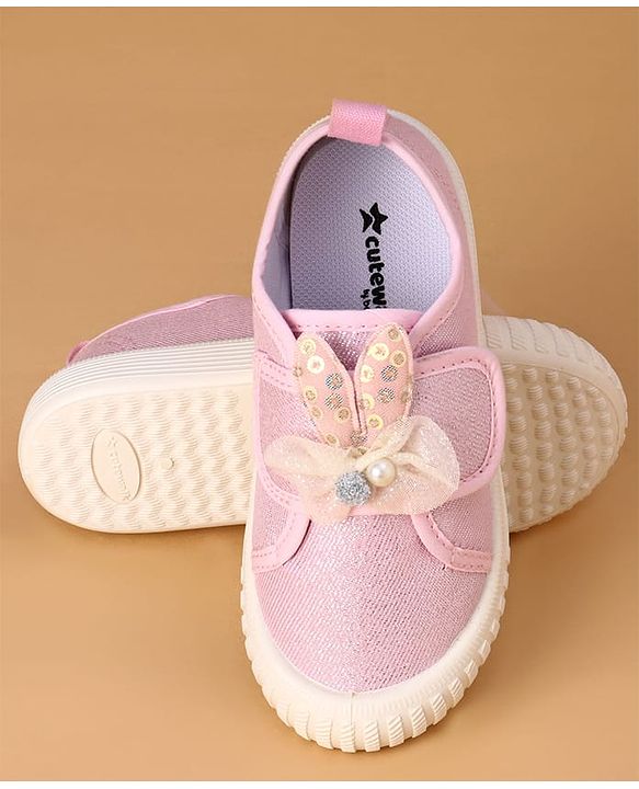 Cute Walk by Babyhug Casual Shoes with Velcro Closure And Bow Applique - Pink