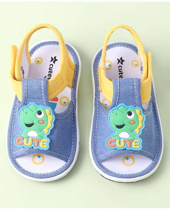 Cute Walk by Babyhug Velcro Closure Sandals with Applique - Blue