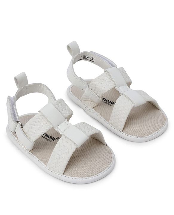 Cute Walk by Babyhug Velcro Closure Solid Booties - White