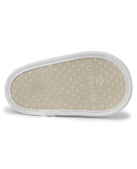 Cute Walk by Babyhug Velcro Closure Solid Booties - White