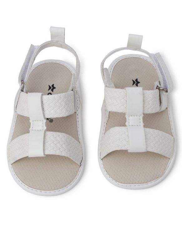 Cute Walk by Babyhug Velcro Closure Solid Booties - White