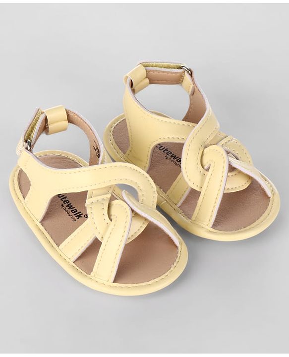Cute Walk by Babyhug Velcro Closure Striped Booties - Pink
