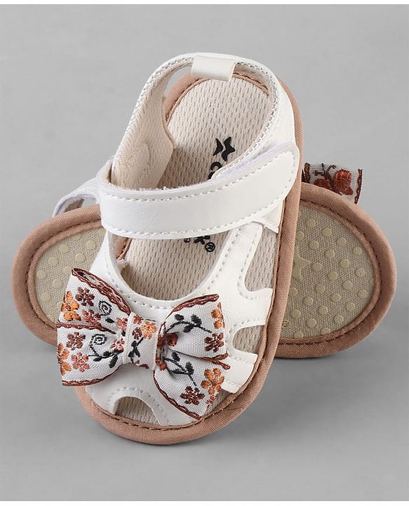 Cute Walk by Babyhug Booties With Floral Embroidery - Pink