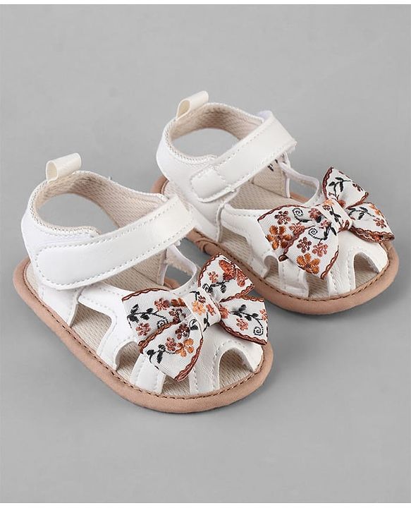 Cute Walk by Babyhug Booties With Floral Embroidery - Pink