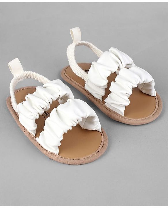 Cute Walk by Babyhug Booties  with Back Strap - Pink