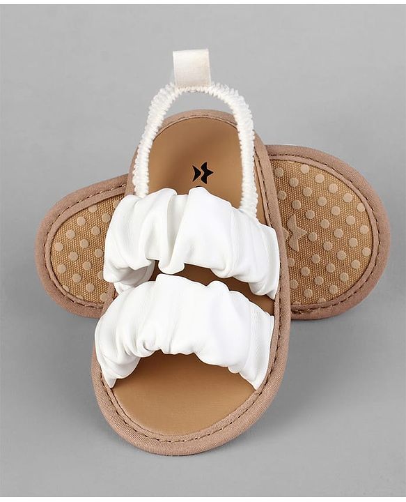 Cute Walk by Babyhug Booties  with Back Strap - Pink
