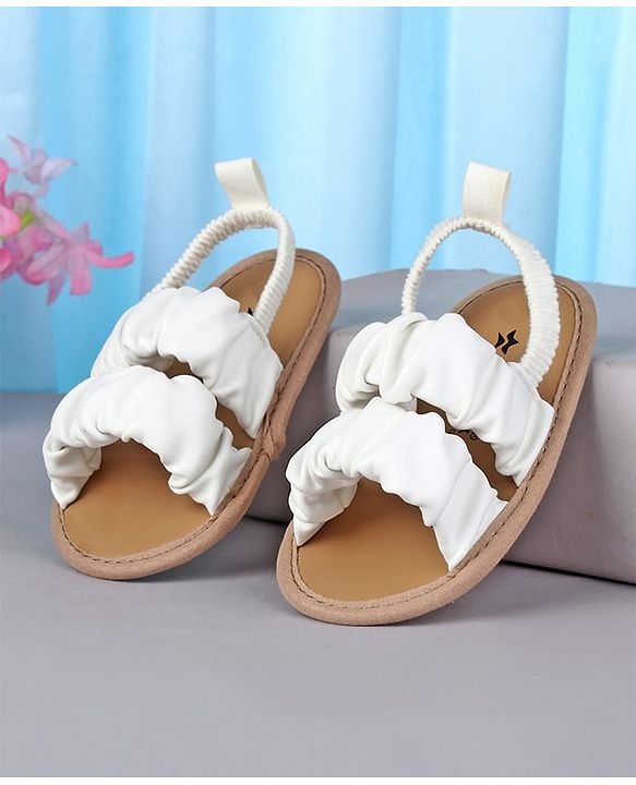 Cute Walk by Babyhug Booties  with Back Strap - Pink