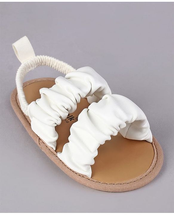 Cute Walk by Babyhug Booties  with Back Strap - Pink