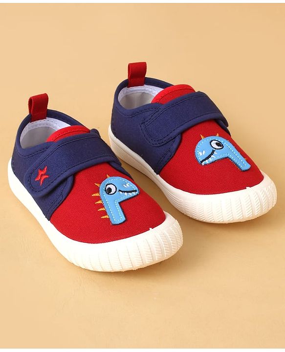 Cute Walk by Babyhug Casual Shoes with Velcro Closure & Dino Applique - Green