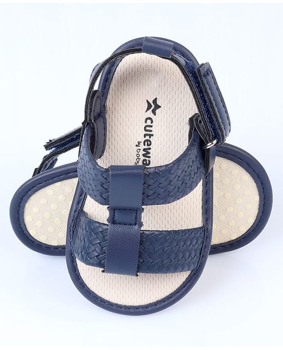 Cute Walk by Babyhug Velcro Closure Solid Booties - White