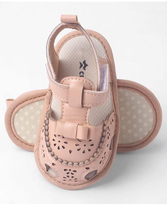 Cute Walk by Babyhug Velcro Closure Solid Booties - Pink