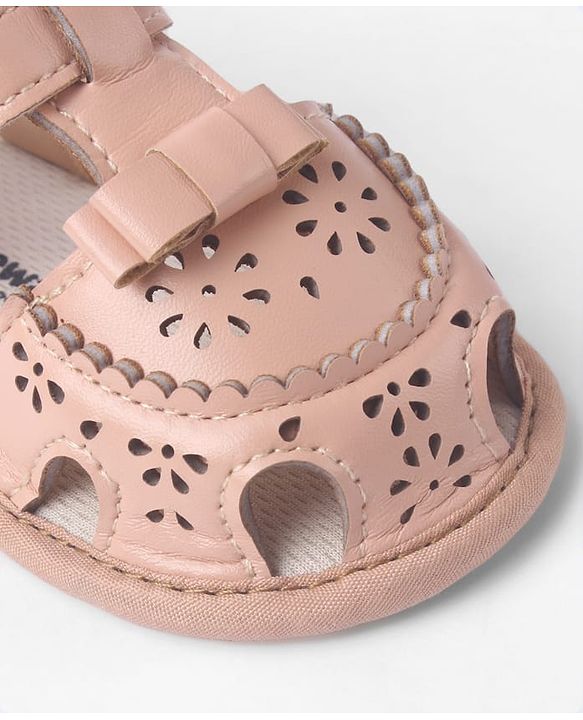 Cute Walk by Babyhug Velcro Closure Solid Booties - Pink