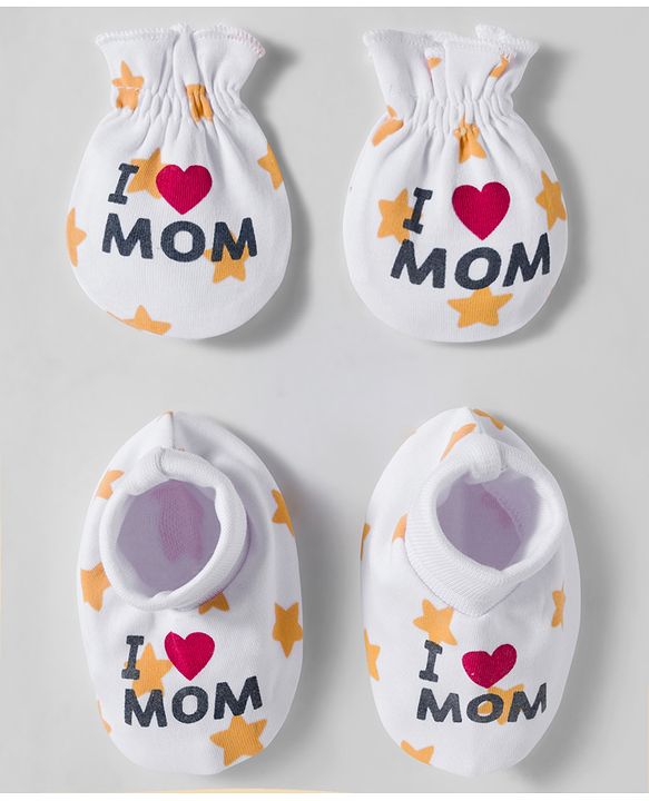 Babyhug 100% Cotton Interlock Knit Mittens & Booties Set With Text Print - White