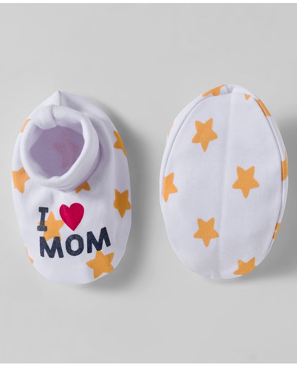 Babyhug 100% Cotton Interlock Knit Mittens & Booties Set With Text Print - White