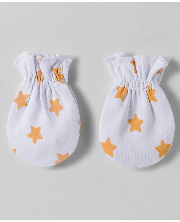 Babyhug 100% Cotton Interlock Knit Mittens & Booties Set With Text Print - White