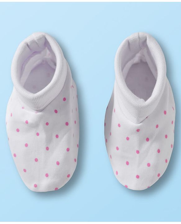 Babyhug 100% Cotton Knit Mittens & Booties Set with Polka Dot Print - White