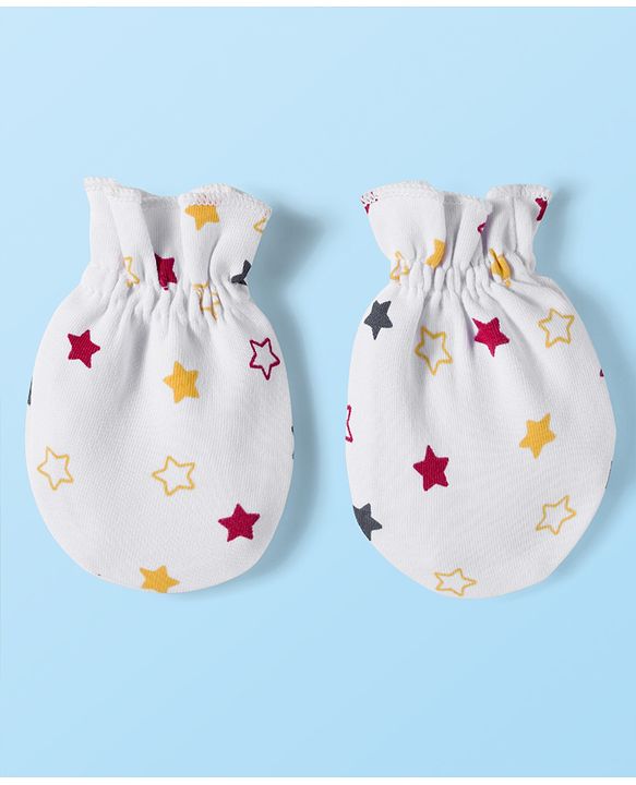 Babyhug 100% Cotton Interlock Knit Mittens & Booties Set With Star Print - White