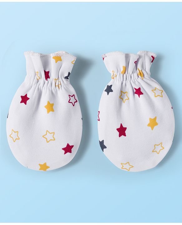 Babyhug 100% Cotton Interlock Knit Mittens & Booties Set With Star Print - White
