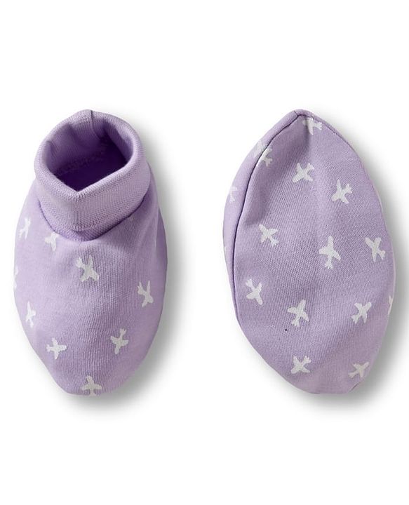 Babyhug 100% Cotton Knit Mittens & Booties Set with Airplane Print - Lavender