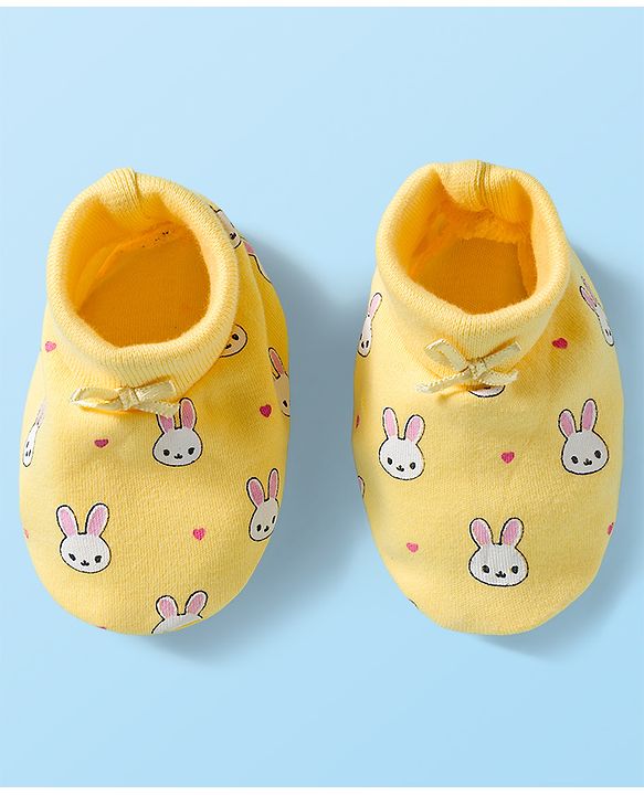 Babyhug 100% Cotton Interlock Knit Mittens & Booties Set With Bunny Print - Yellow