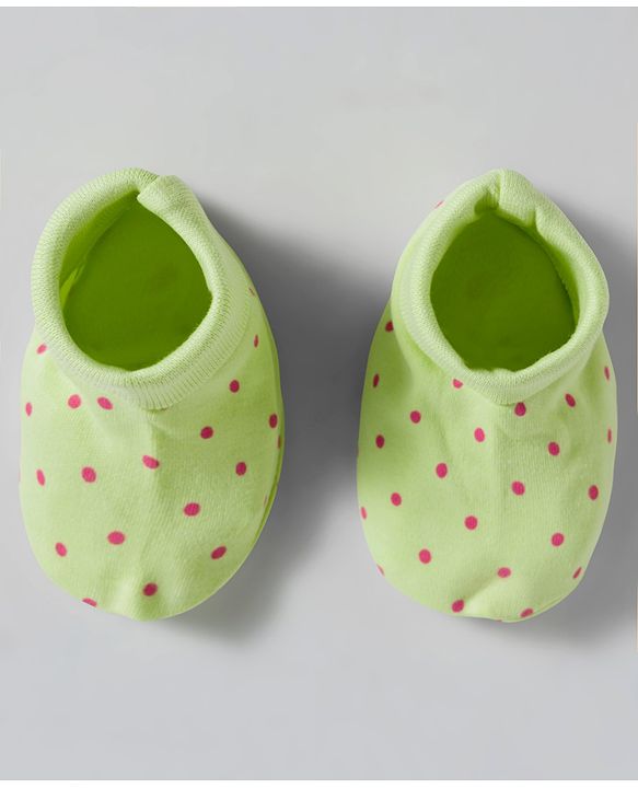 Babyhug 100% Cotton Interlock Knit Mittens & Booties Set With Polka Dot Print - Lime Green