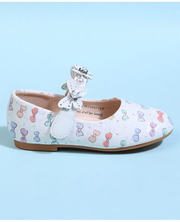 Cute Walk by Babyhug Velcro Closure Ballerina With Bow Print & Butterfly Applique - White