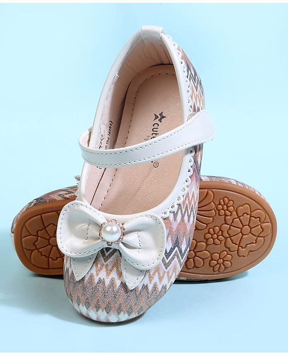 Cute Walk by Babyhug Velcro Closure Printed Ballerina With Bow Applique - Purple