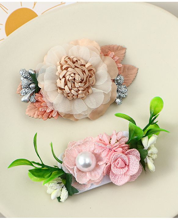 Babyhug Alligator Clips with Floral Applique -  Beige & Pink