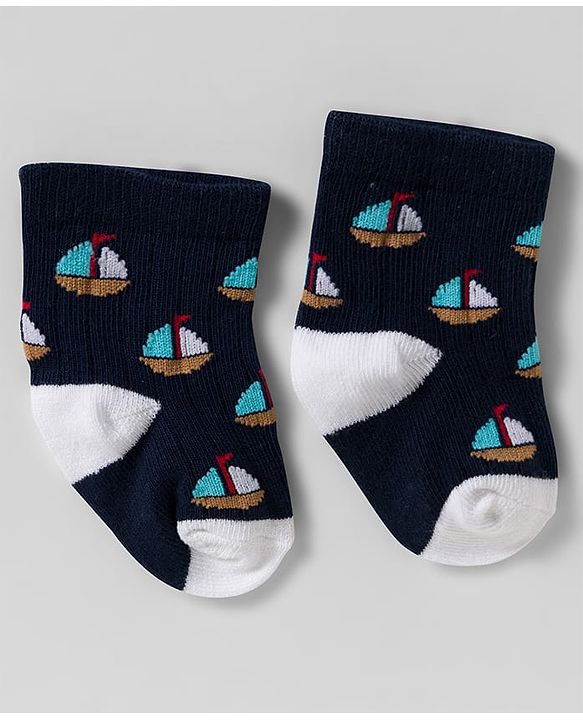 Cute Walk by Babyhug knit Ankle Length Socks With Animal Design Pack Of 3 - White & Black