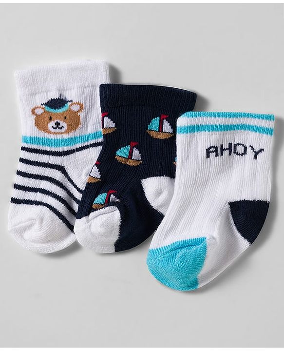 Cute Walk by Babyhug knit Ankle Length Socks With Animal Design Pack Of 3 - White & Black