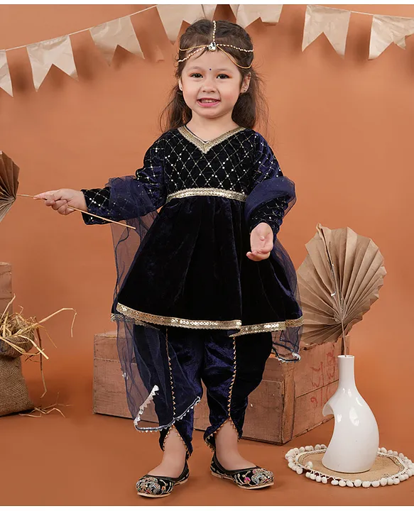 Woven Full Sleeves Gota Lace & Sequin Embellished Kurti Dhoti With Dupatta Set