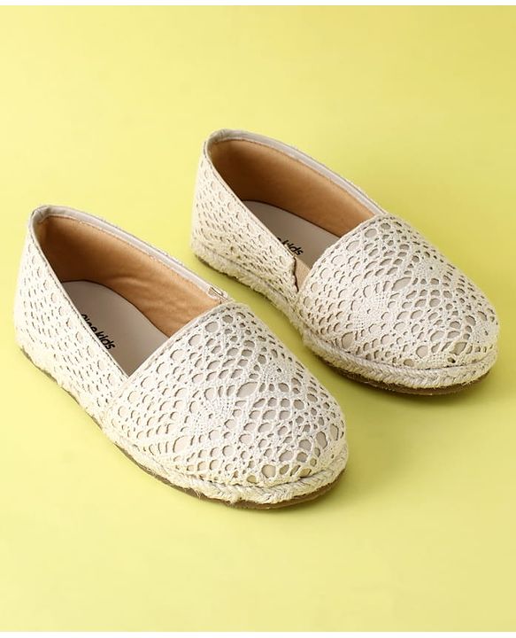 Pine Kids Slip On Solid Mojaris - Beige