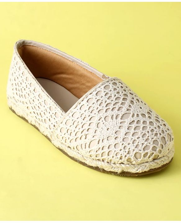 Pine Kids Slip On Solid Mojaris - Beige