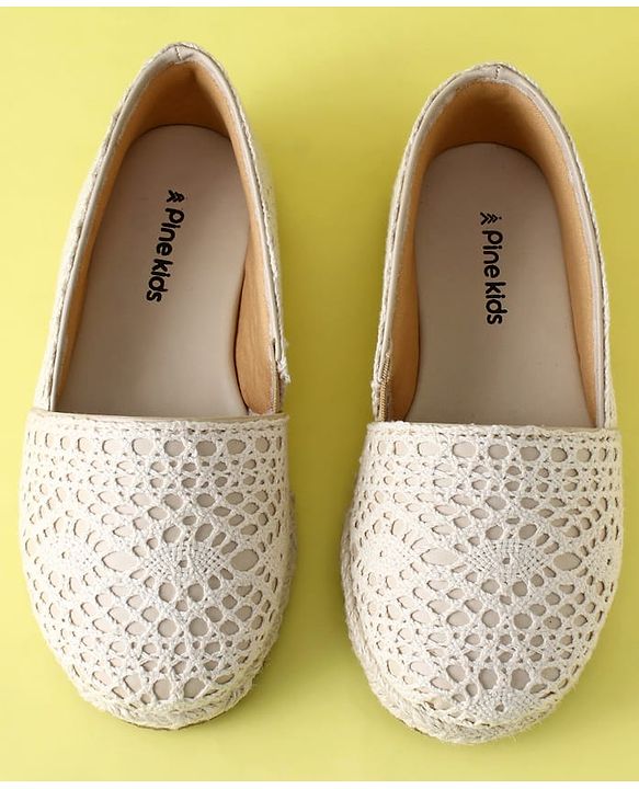 Pine Kids Slip On Solid Mojaris - Beige