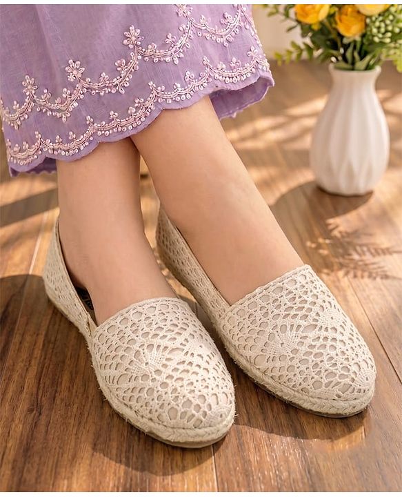 Pine Kids Slip On Solid Mojaris - Beige