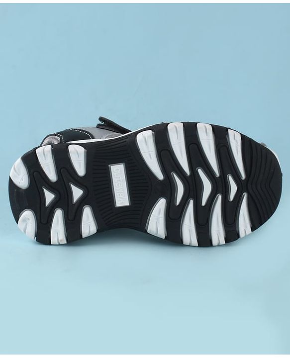 Cute Walk by Babyhug Velcro Closure Solid Sandals - Black