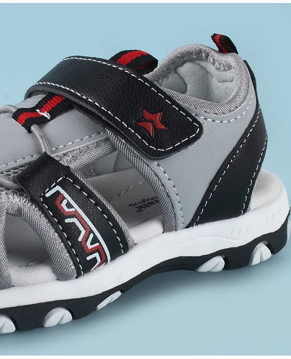 Cute Walk by Babyhug Velcro Closure Solid Sandals - Black